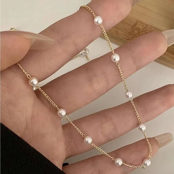 ⚠️Clearance Faux Pearl Yellow Gold Choker Necklace - Picture 2 of 3